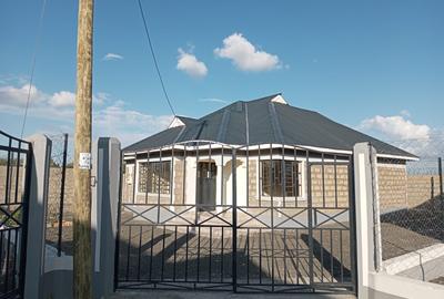 3 Bed House with En Suite in Kitengela - 2