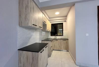1 Bed Apartment with En Suite at School Lane - 2