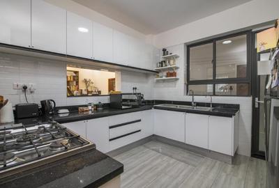 3 Bed Apartment with En Suite in Lavington - 3