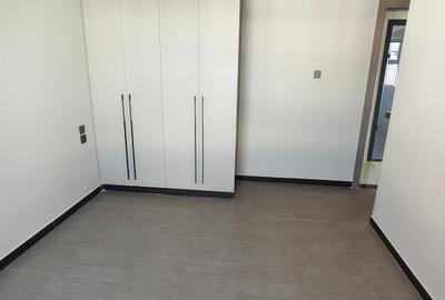 4 Bed Apartment with Gym in Kilimani - 3