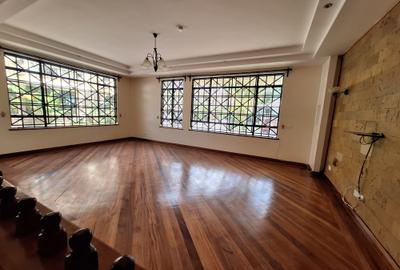 5 Bed Townhouse with En Suite in Kileleshwa - 4