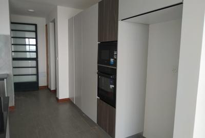Serviced 4 Bed Apartment with En Suite in Parklands