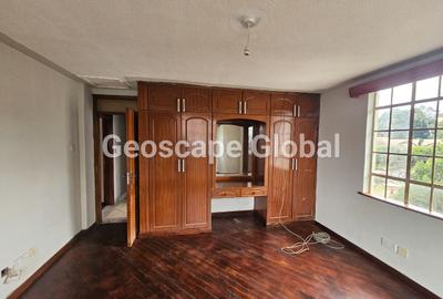 4 Bed Apartment with En Suite in Kileleshwa - 4