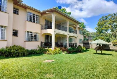 3 Bed Townhouse with En Suite in Westlands Area