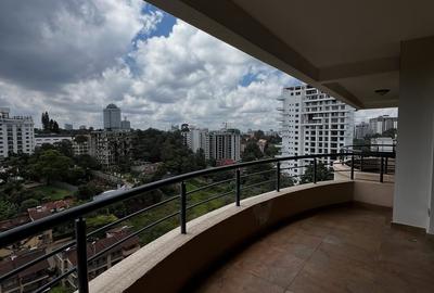 4 Bed Apartment with En Suite at Riverside Drive - 3