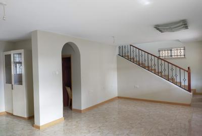 4 Bed House with En Suite in Ruaka