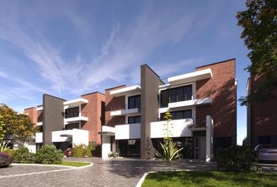 4 Bed Townhouse with En Suite at Link Road - 2