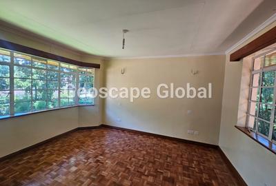 4 Bed House with En Suite in Runda