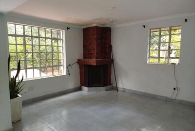 3 Bed House with En Suite in Karen