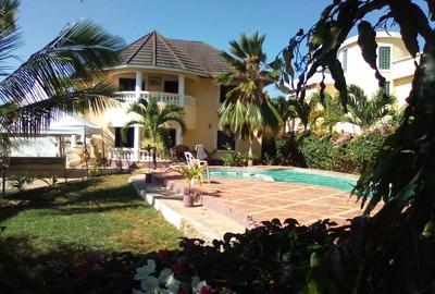 3 Bed Villa with En Suite at Diani