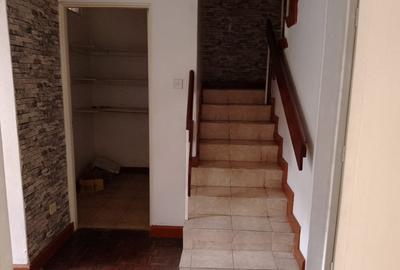 3 Bed House with Staff Quarters in Kileleshwa - 4