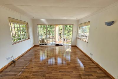 3 Bed House with En Suite in Runda