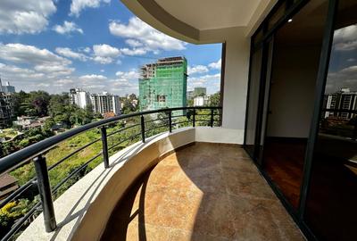 4 Bed Apartment with En Suite at Riverside