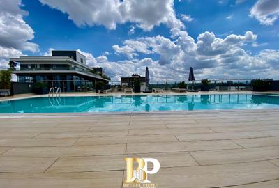 3 Bed Apartment with En Suite in Riverside