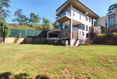 6 Bed House with En Suite at Westlands