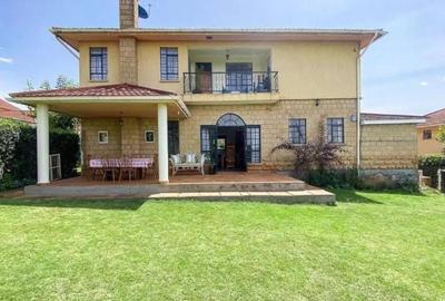 5 Bed Townhouse with En Suite in Kitisuru