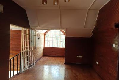 6 Bed Townhouse with En Suite at Muthaiga - 3