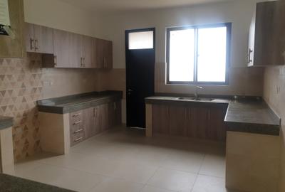 3 Bed Apartment with En Suite at Mt Kenya Road