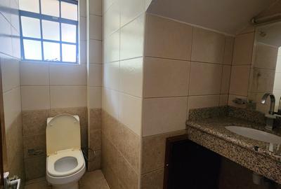 4 Bed Townhouse with En Suite in Lavington - 4