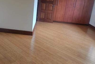 4 Bed Townhouse with En Suite in Nyari