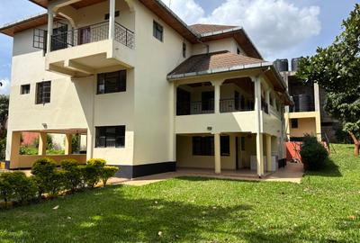 6 Bed House with En Suite in Kiambu Road