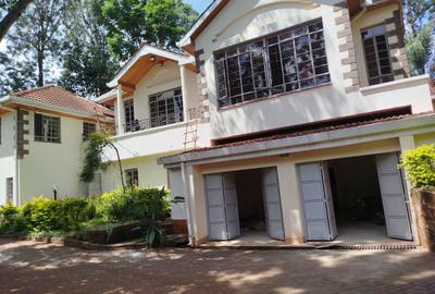 5 Bed House with En Suite in Runda - 4