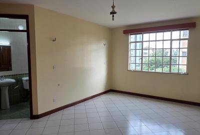 3 Bed Apartment with En Suite at Ita Road(2Nd Parklands) - 2