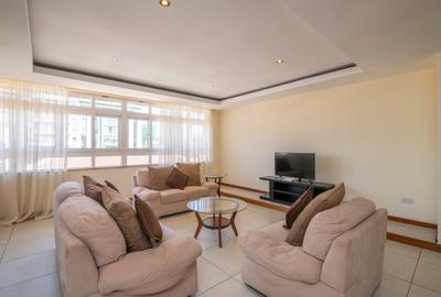 3 Bed Apartment with En Suite at School Lane - 2