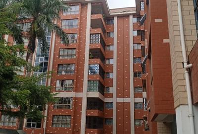 Serviced 3 Bed Apartment with En Suite in Kileleshwa