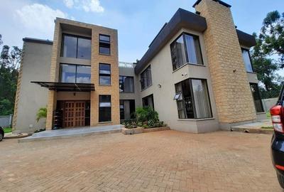 4 Bed Townhouse with En Suite in Karen