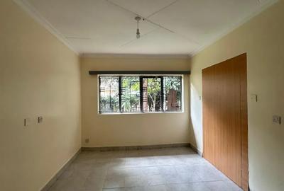 Commercial Property with Parking in State House - 2
