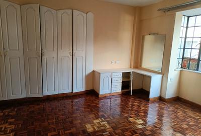 3 Bed Apartment with En Suite in Kileleshwa