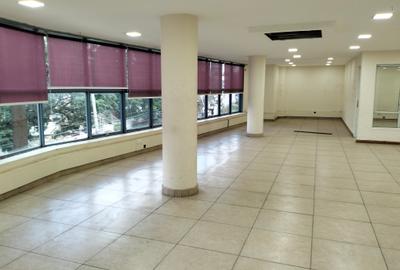 3,600 ft² Commercial Property with Service Charge Included in Westlands Area - 3