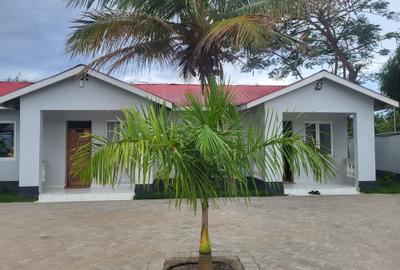 Serviced 1 Bed Apartment with En Suite in Diani