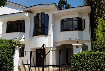5 Bed Townhouse with En Suite at Millenium Riverside Drive
