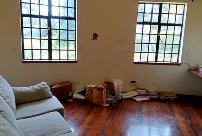 4 Bed House with En Suite in Runda - 3