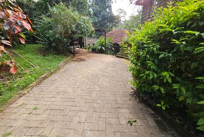 4 Bed House with En Suite in Muthaiga