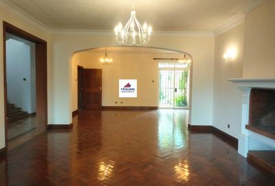 4 Bed Townhouse with En Suite in Westlands Area - 4