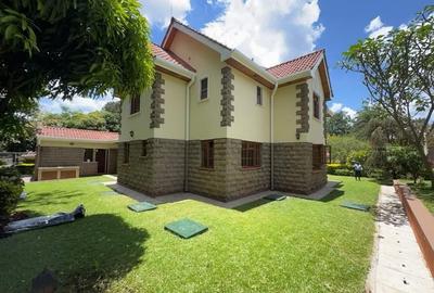 4 Bed Townhouse with En Suite at James Gichuru