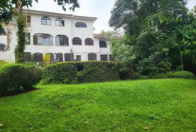 5 Bed Townhouse with En Suite in Nyari - 3