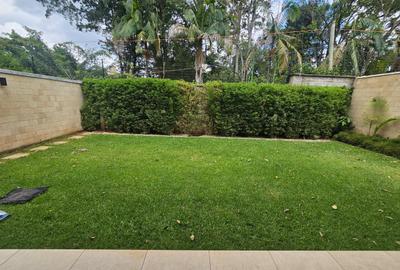 5 Bed Townhouse with En Suite in Spring Valley