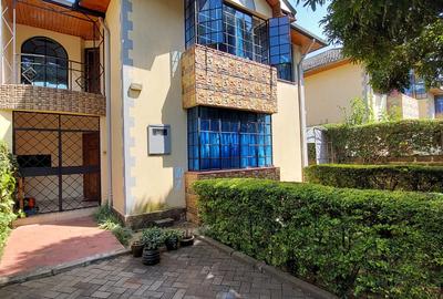 4 Bed Townhouse with En Suite in Lavington