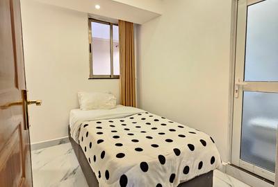 Furnished 2 Bed Apartment with En Suite in Nyari - 3