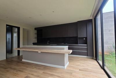4 Bed House with En Suite in Kiambu Road - 3