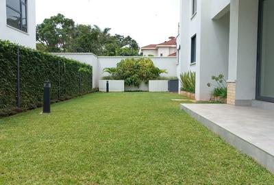 5 Bed Townhouse with En Suite in Lavington