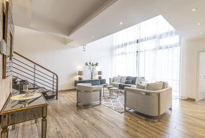 4 Bed Apartment with En Suite at Riverside Gardens - 3