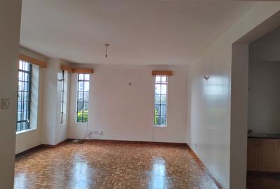 4 Bed Townhouse with En Suite in Kitisuru - 2
