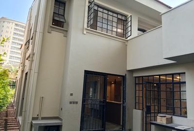 4 Bed Townhouse with En Suite at Westlands