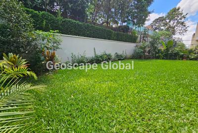 4 Bed Townhouse with En Suite in Gigiri - 2