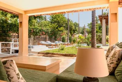 3 Bed Townhouse with En Suite at Greenwood Drive - 4